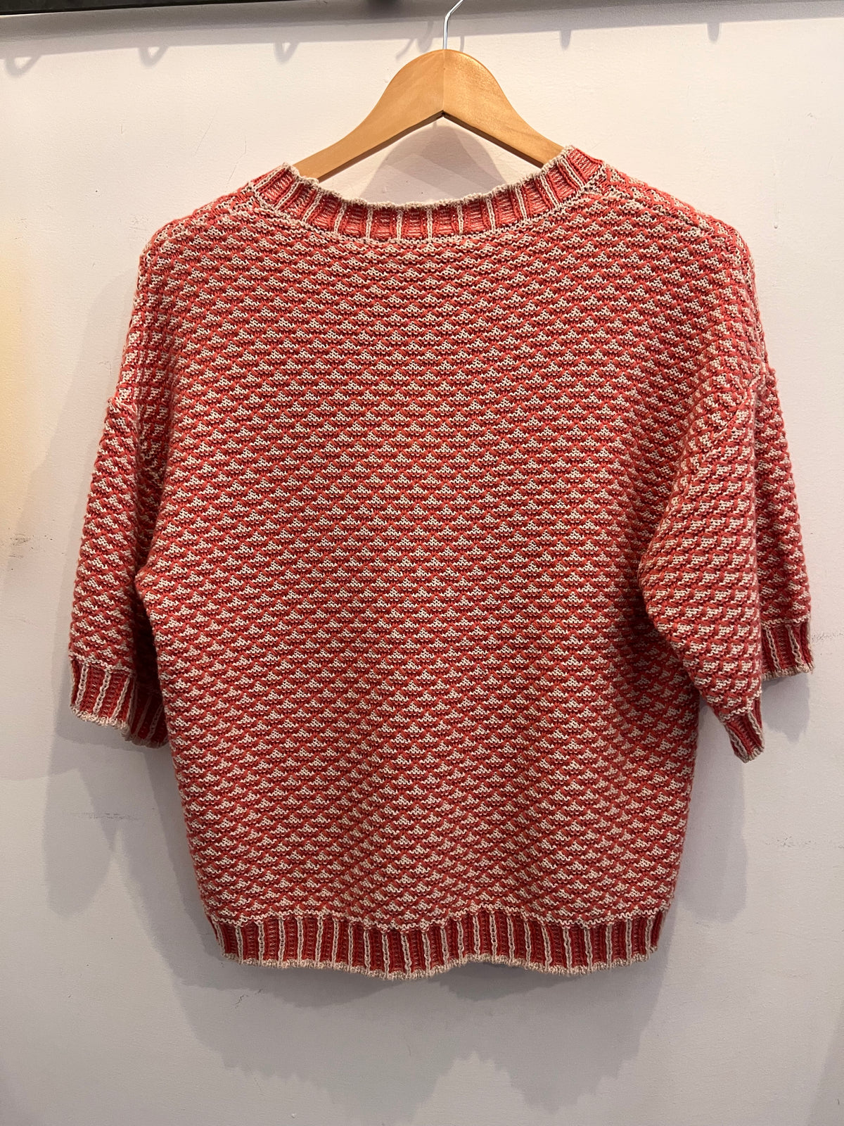 Pilla Short Sleeve Jumper in Oatmeal and Faded Rose
