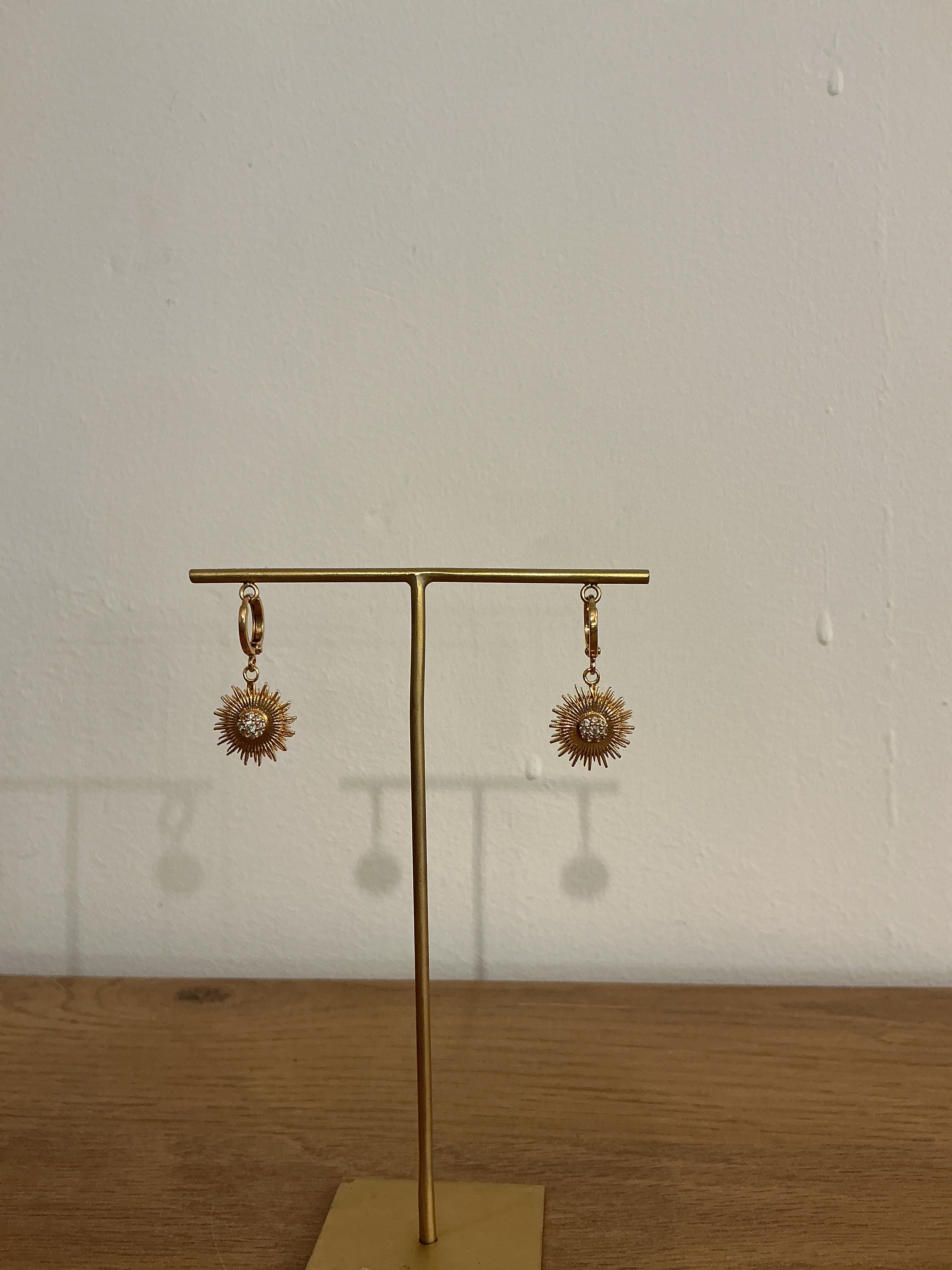 Moonstruck earrings in Gold