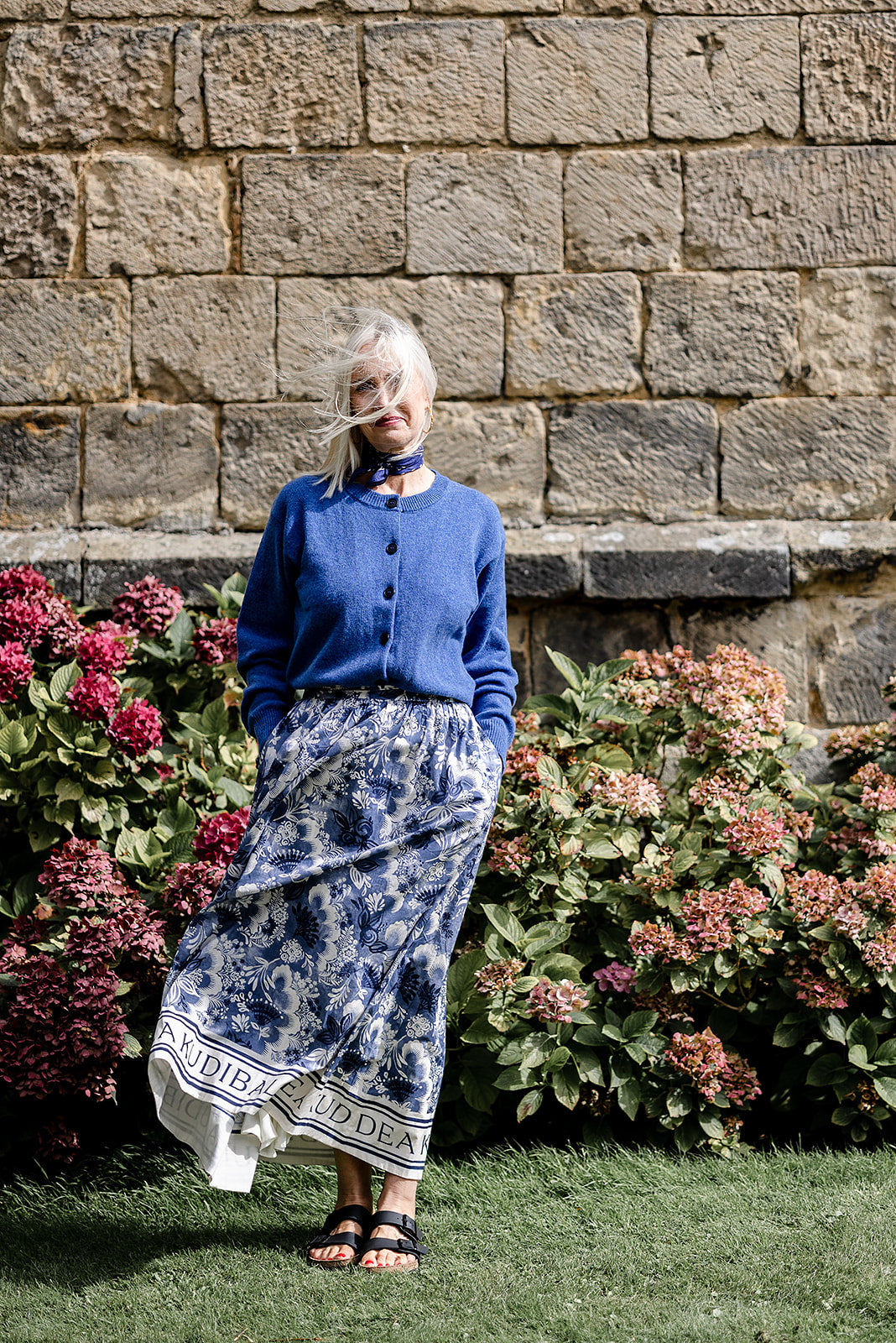 100% Merino Lambswool Eva Crew Neck Cardigan in Med Blue