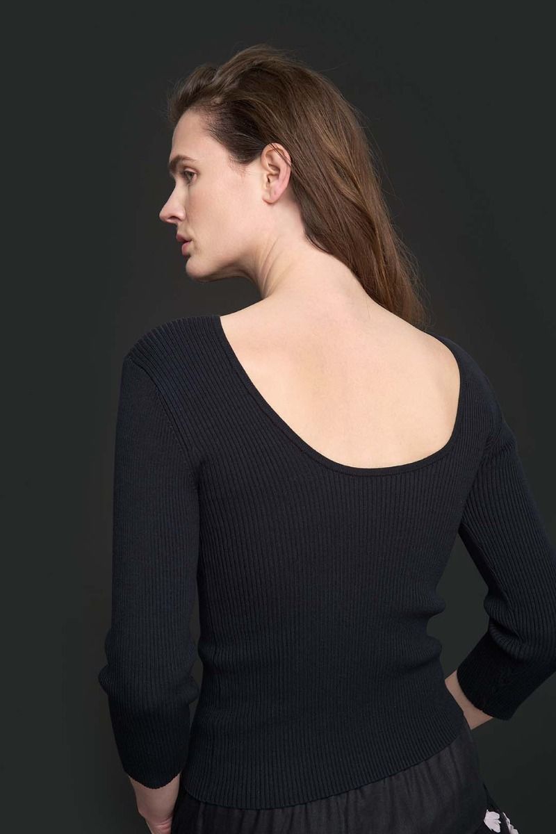 Bloom Blouse with 3/4 length sleeve in Black