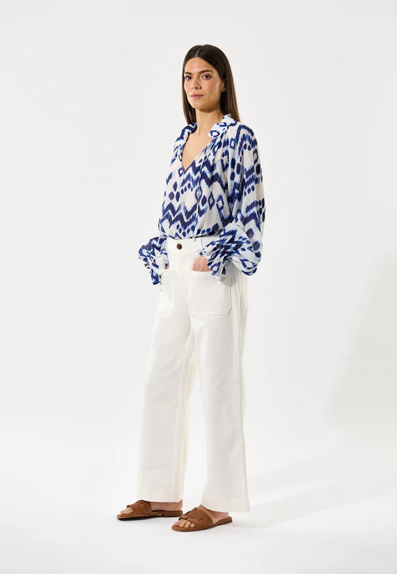 Cassisa 100% Cotton Viscose Blouse in Solar Design