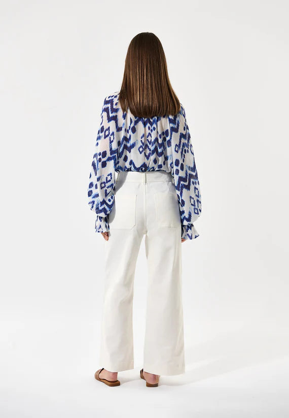 Cassisa 100% Cotton Viscose Blouse in Solar Design