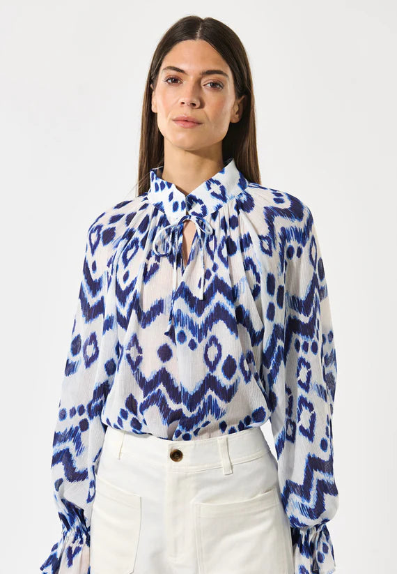 Cassisa 100% Cotton Viscose Blouse in Solar Design