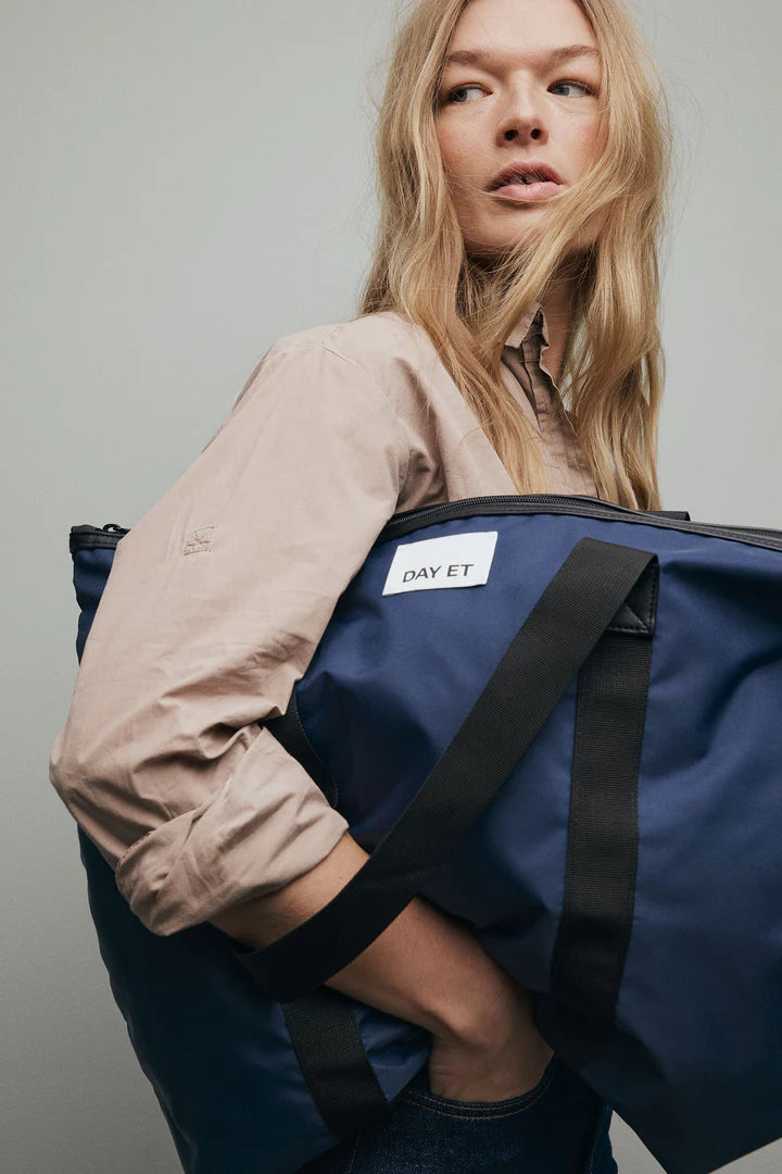 Gweneth Tote Bag in Navy Blazer