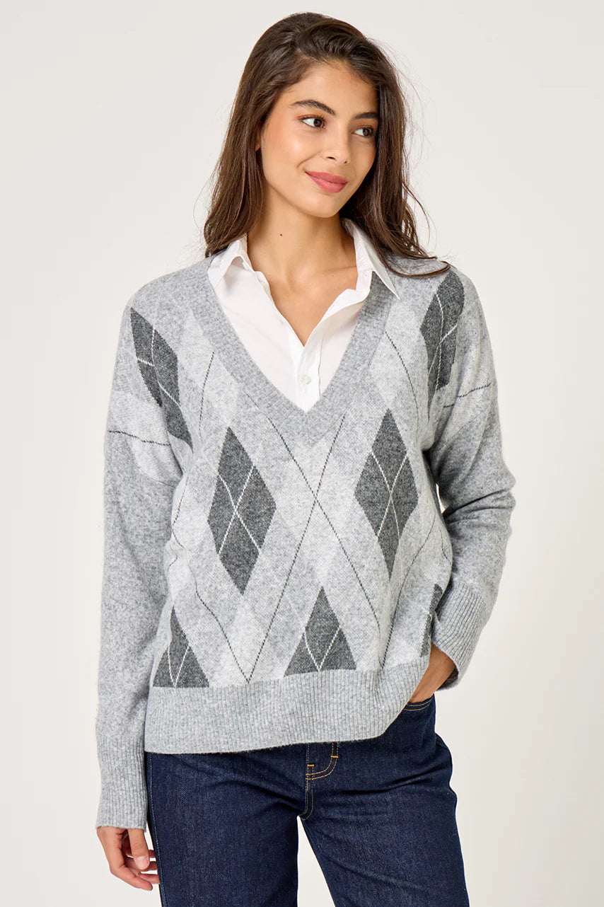 Pullover in grey