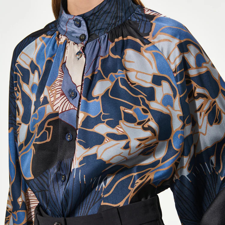 Nita Dea Blouse in Alepidia blue