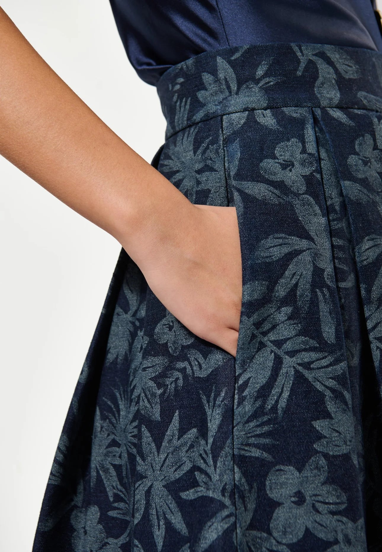 Abey Dea Skirt in Floral denim