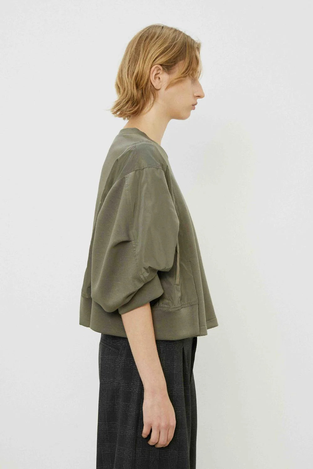 Blouse with Balloon sleeves in Mility