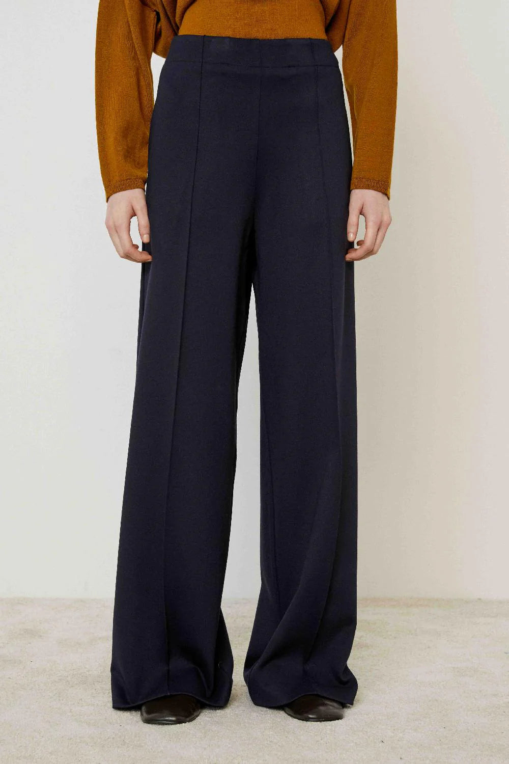 Straight leg trousers in Blue Parisien
