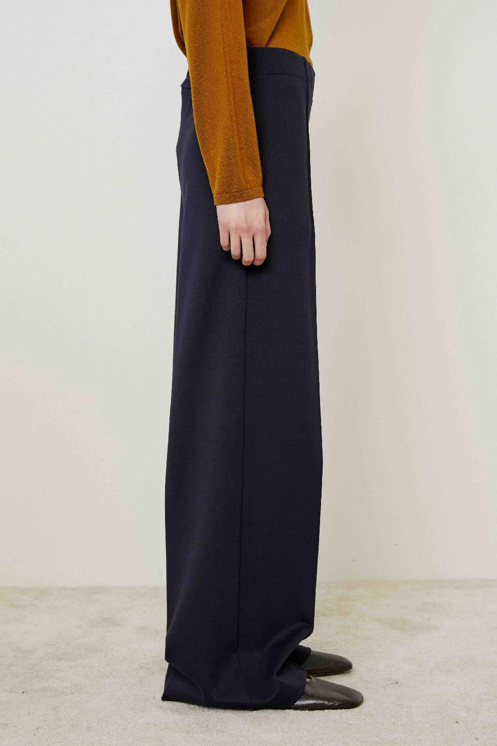 Straight leg trousers in Blue Parisien