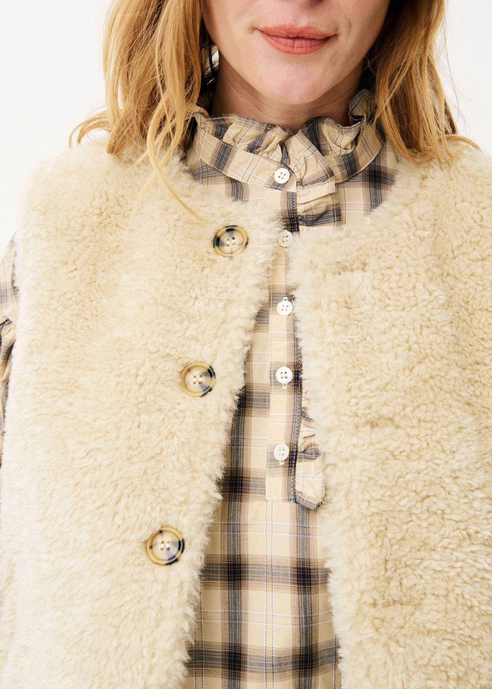 Alicia Gilet in Beige