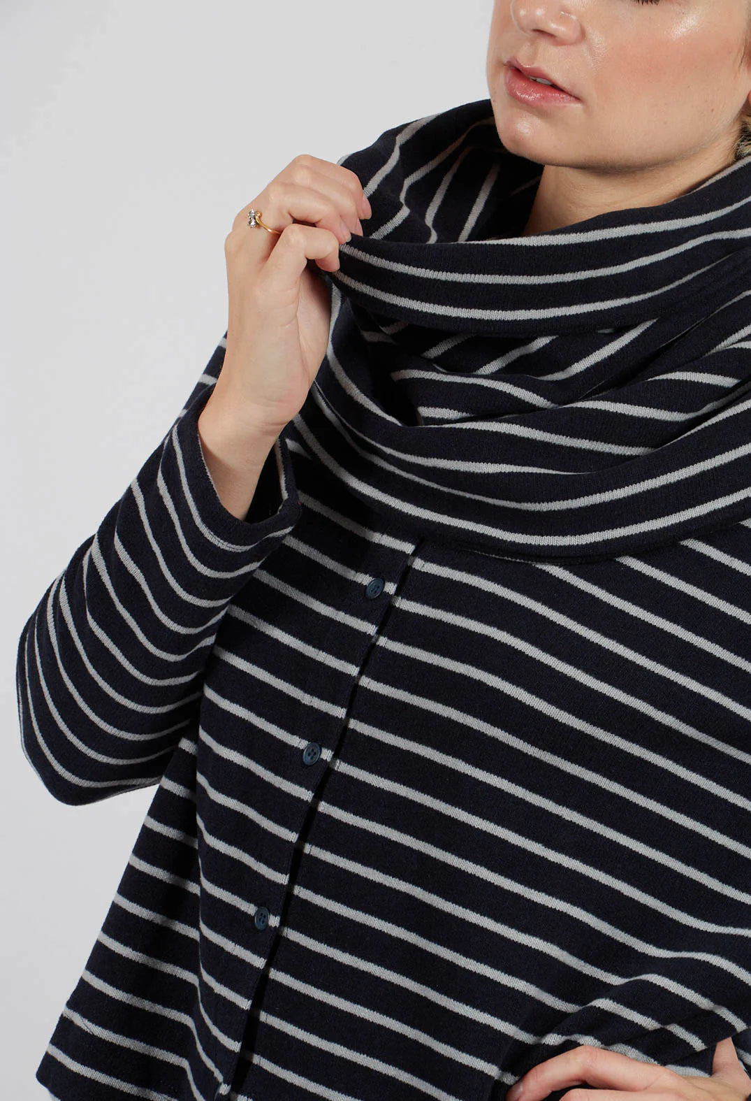 Spacco soft fleece snood in Notte ( Dark Navy & Pale Grey Stripe)