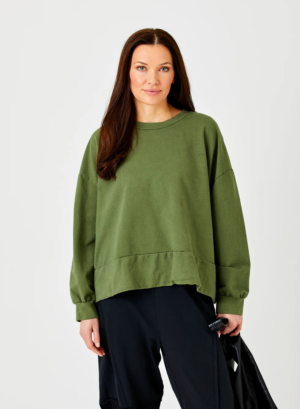 Marta Oversize Sweatshirt wide hem in Pinecone