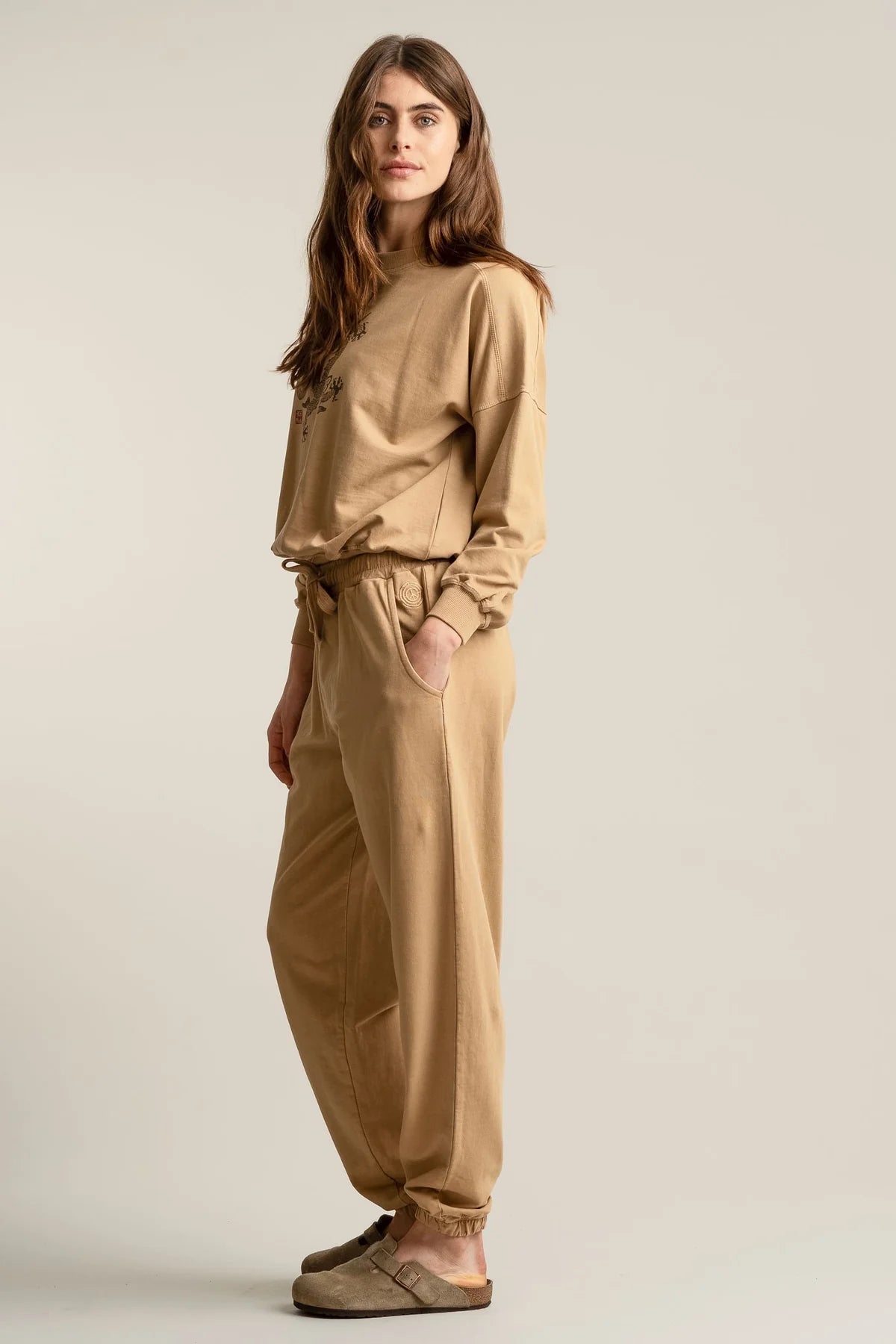 Evie Jogger in Croissant