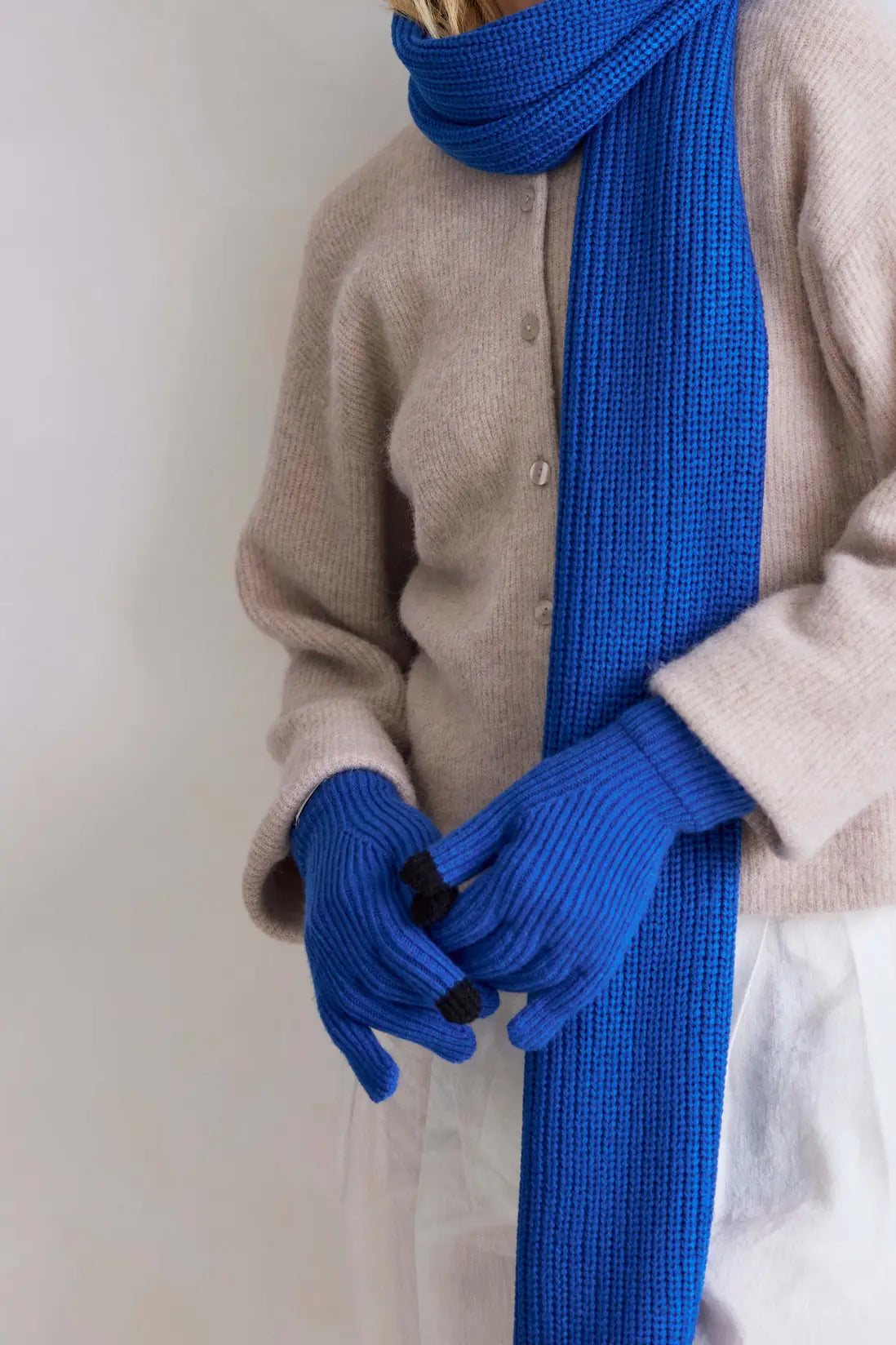 Recycled Bottle Gloves in Ocean Blue