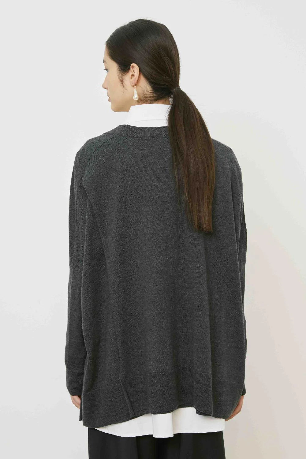 Oversize Cardigan with asymmetrical hem in Storm Grey