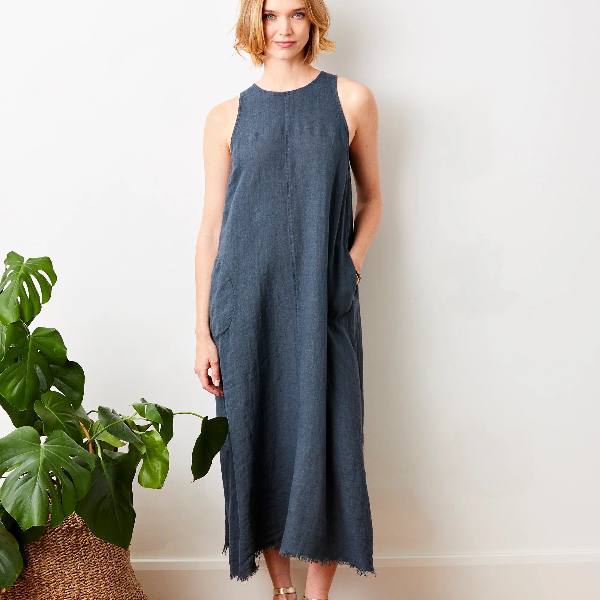 Sleeveless Maxi Dress With Raw Hem 100%Linen