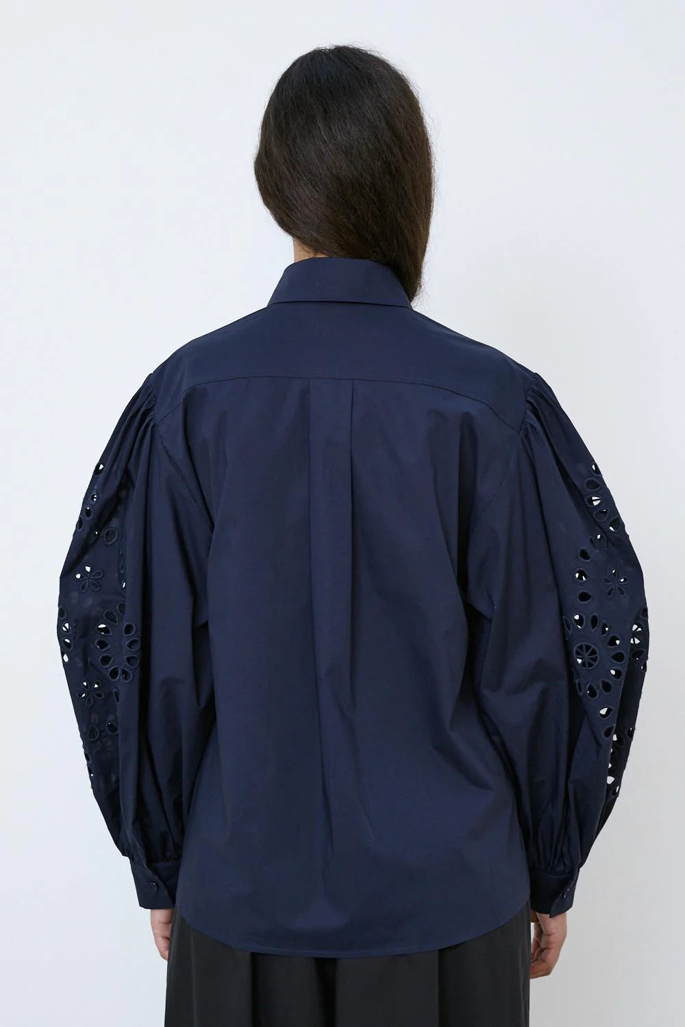 Laser embroidery sleeves shirt 100% cotton in Dark Navy