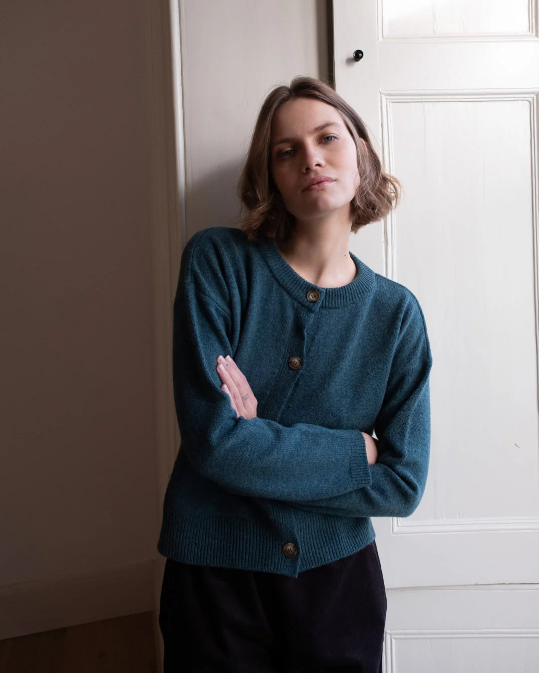 Mira Cropped Cardigan 100% Merino Wool in Hunter