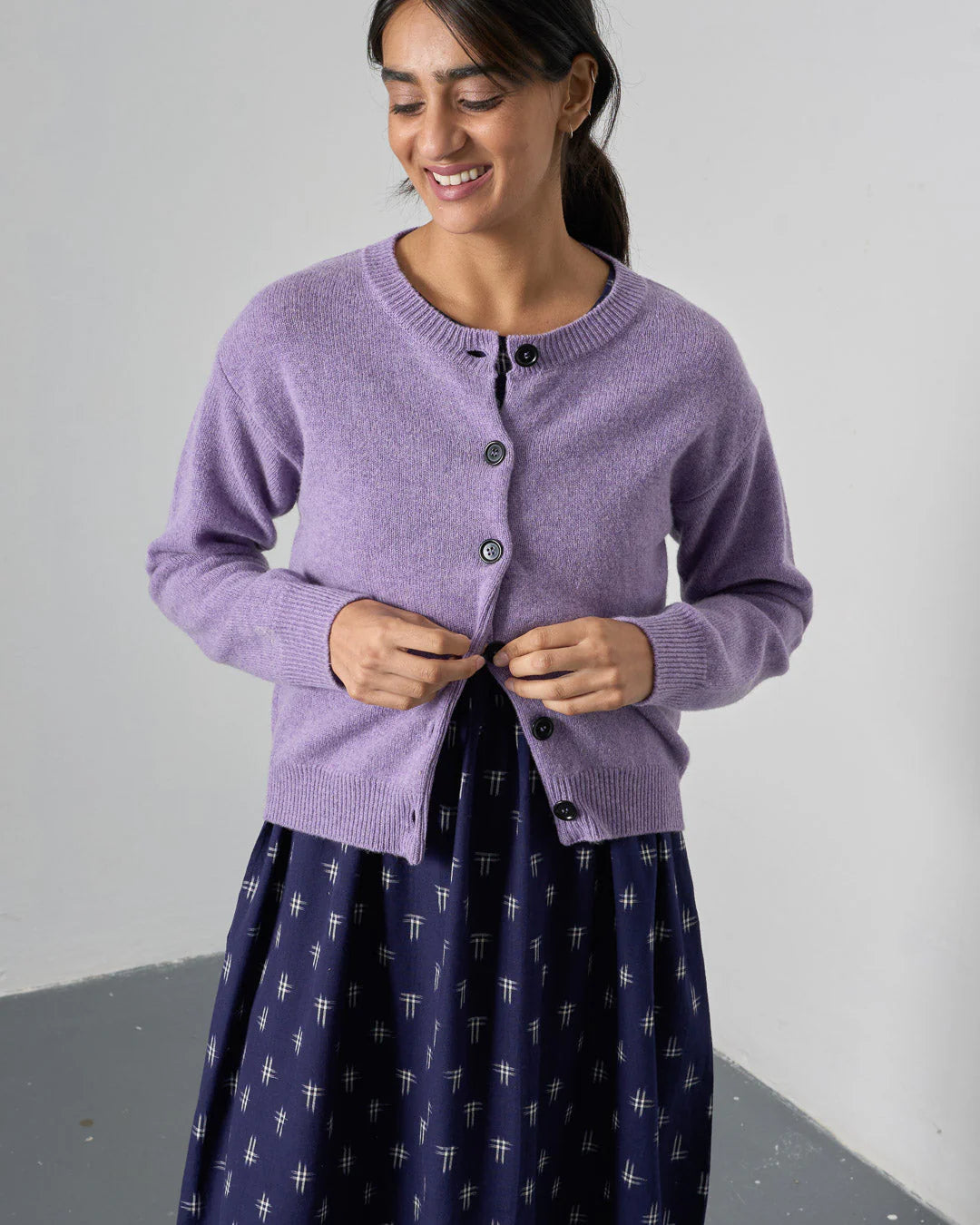 100% Merino Lambswool Eva Crew Neck Cardigan in Lilac