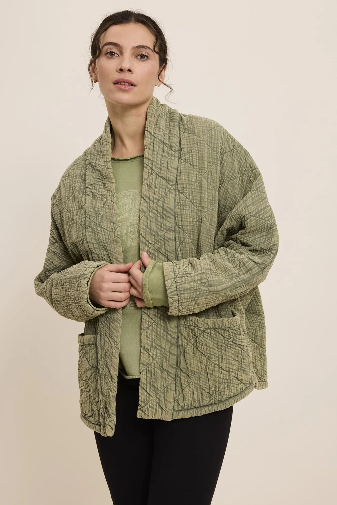 100% Cotton Quilted Vitoria Kimono Jacket in Lichen