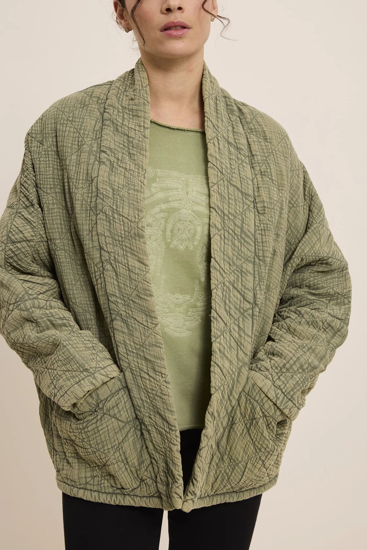 100% Cotton Quilted Vitoria Kimono Jacket in Lichen