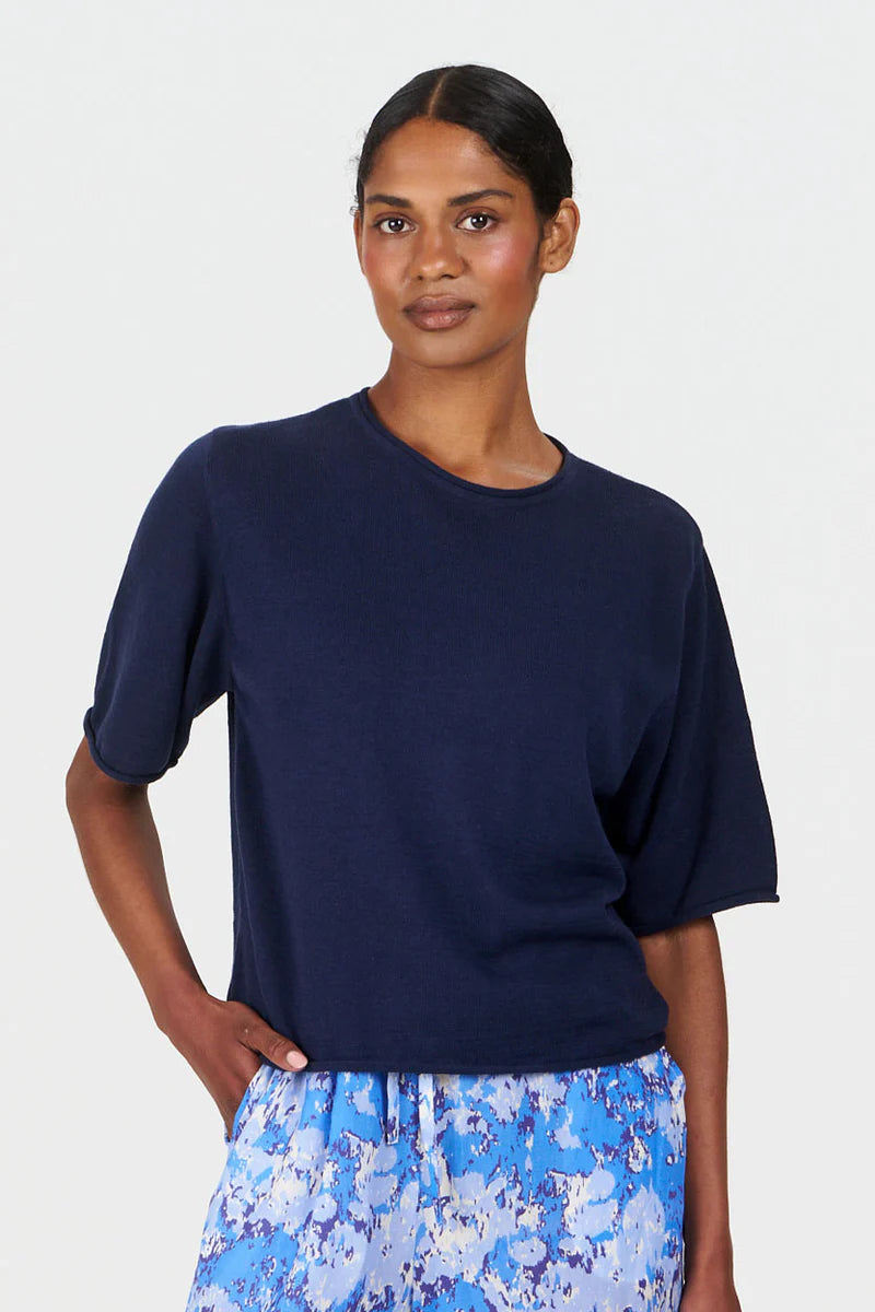 CAMILLE 100% Linen and Cotton Elbow Sleeved Top in Navy