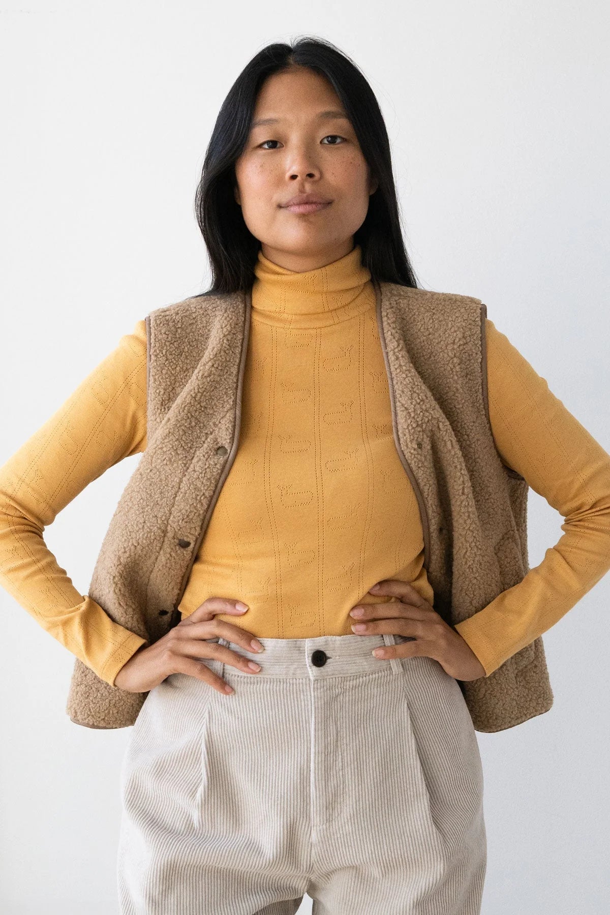 Grabow Turtleneck in Whales Mustard