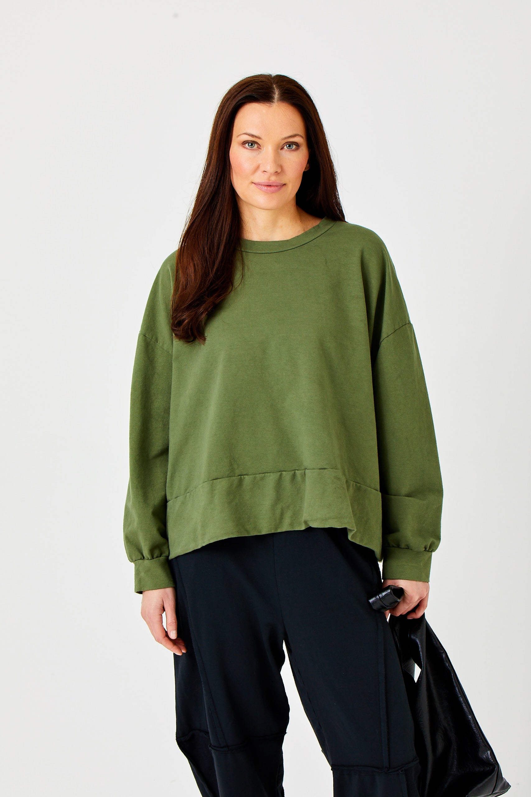 Marta Oversize Sweatshirt with Wide Hem in Iguana Green