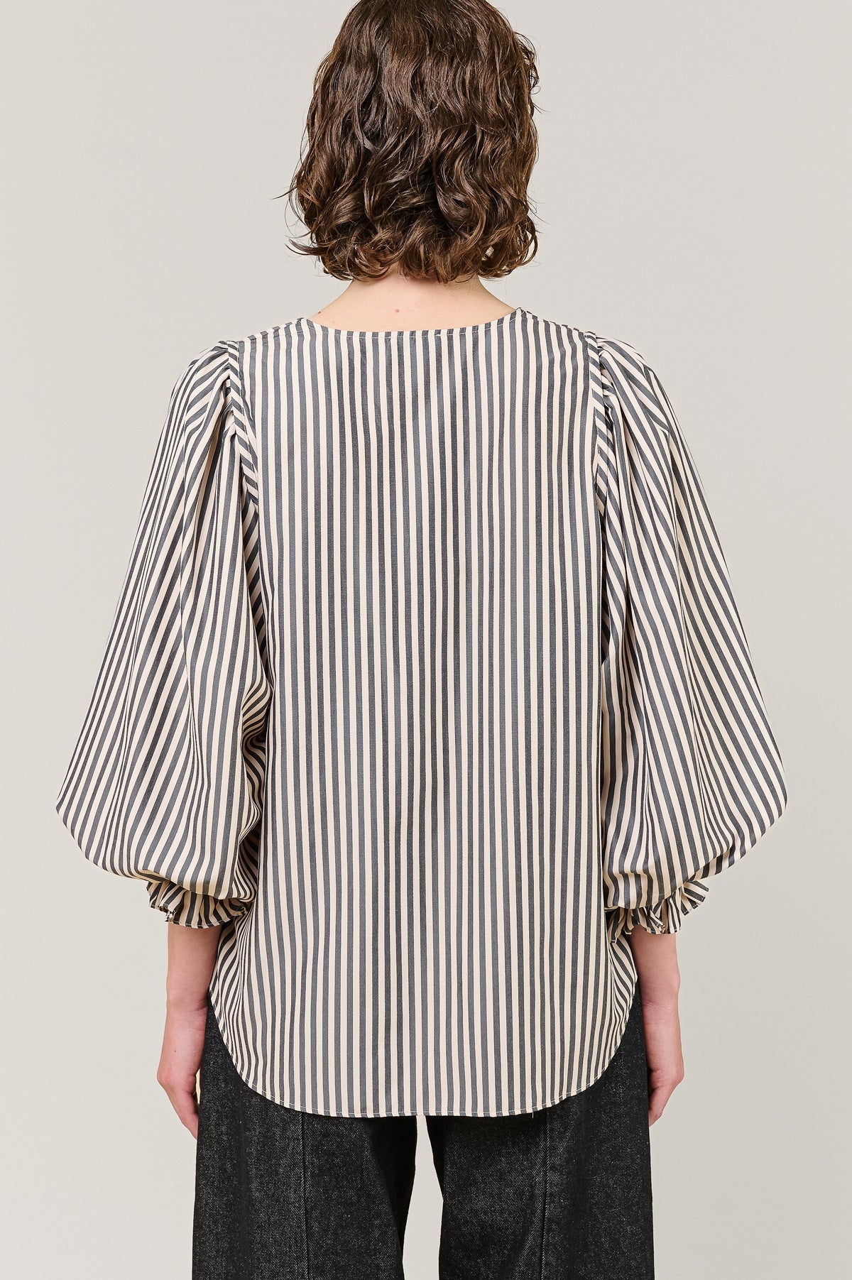 Remi Stripe Top in Charcoal and White