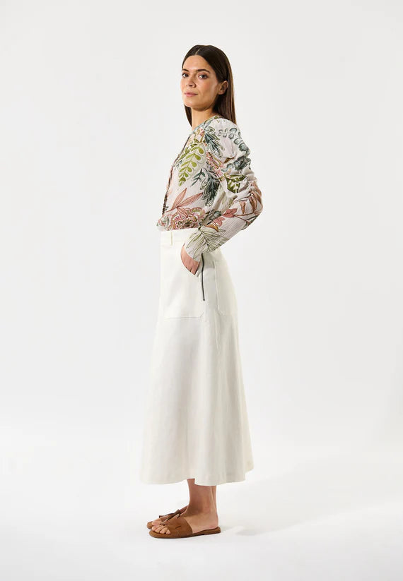 Visti 100% Viscose Blouse in Passiflora Design