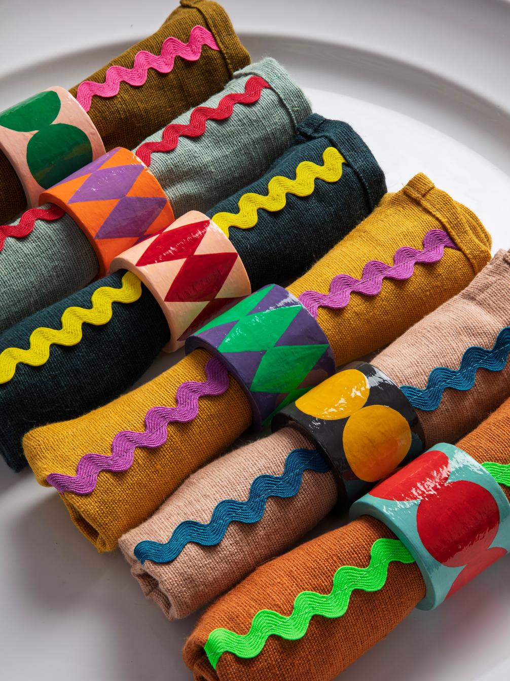 Napkin Ring in Papier Mache - Stocking Filler