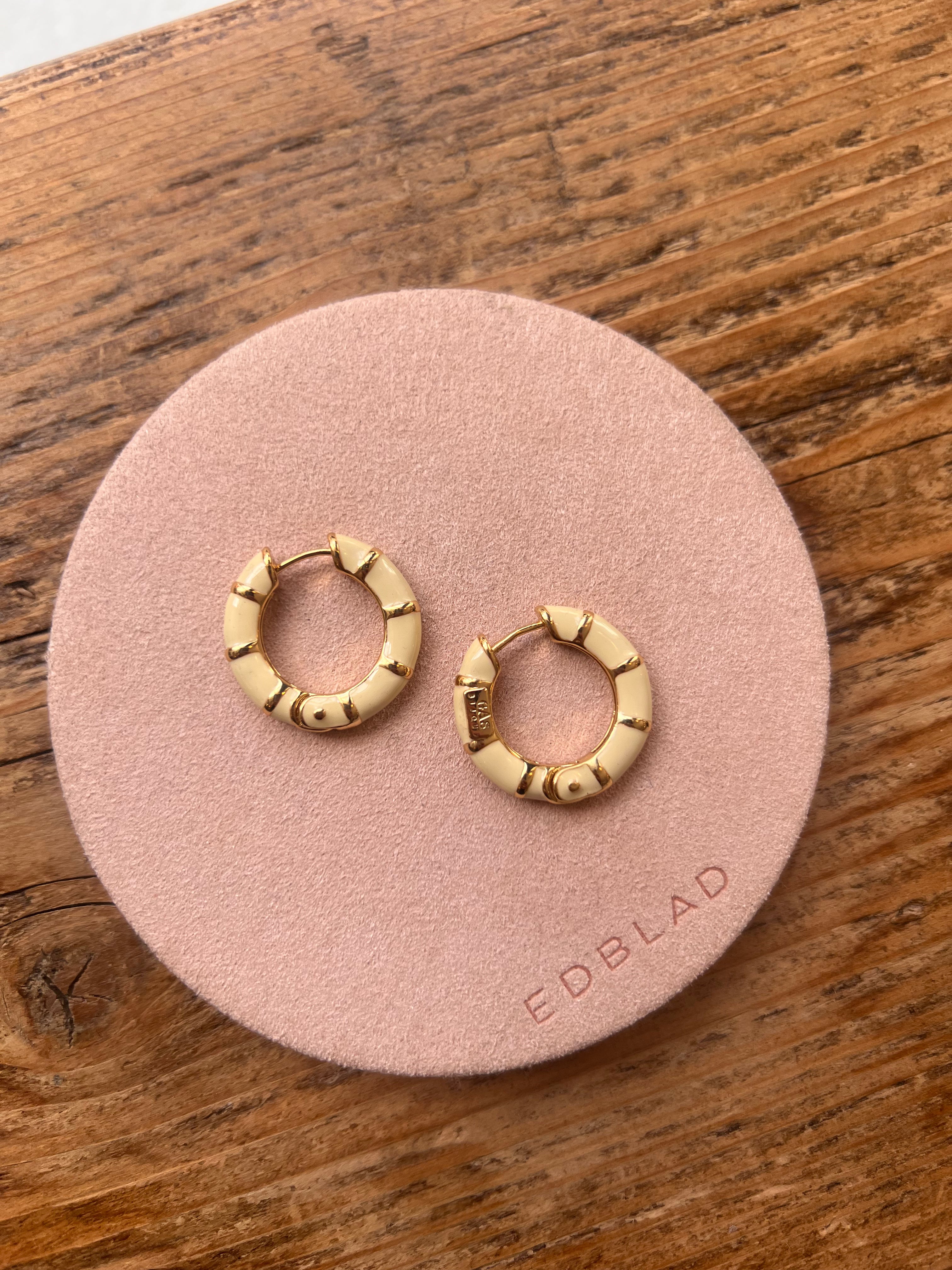 Bo Bambou Mini Email Earrings in Gold and Cream