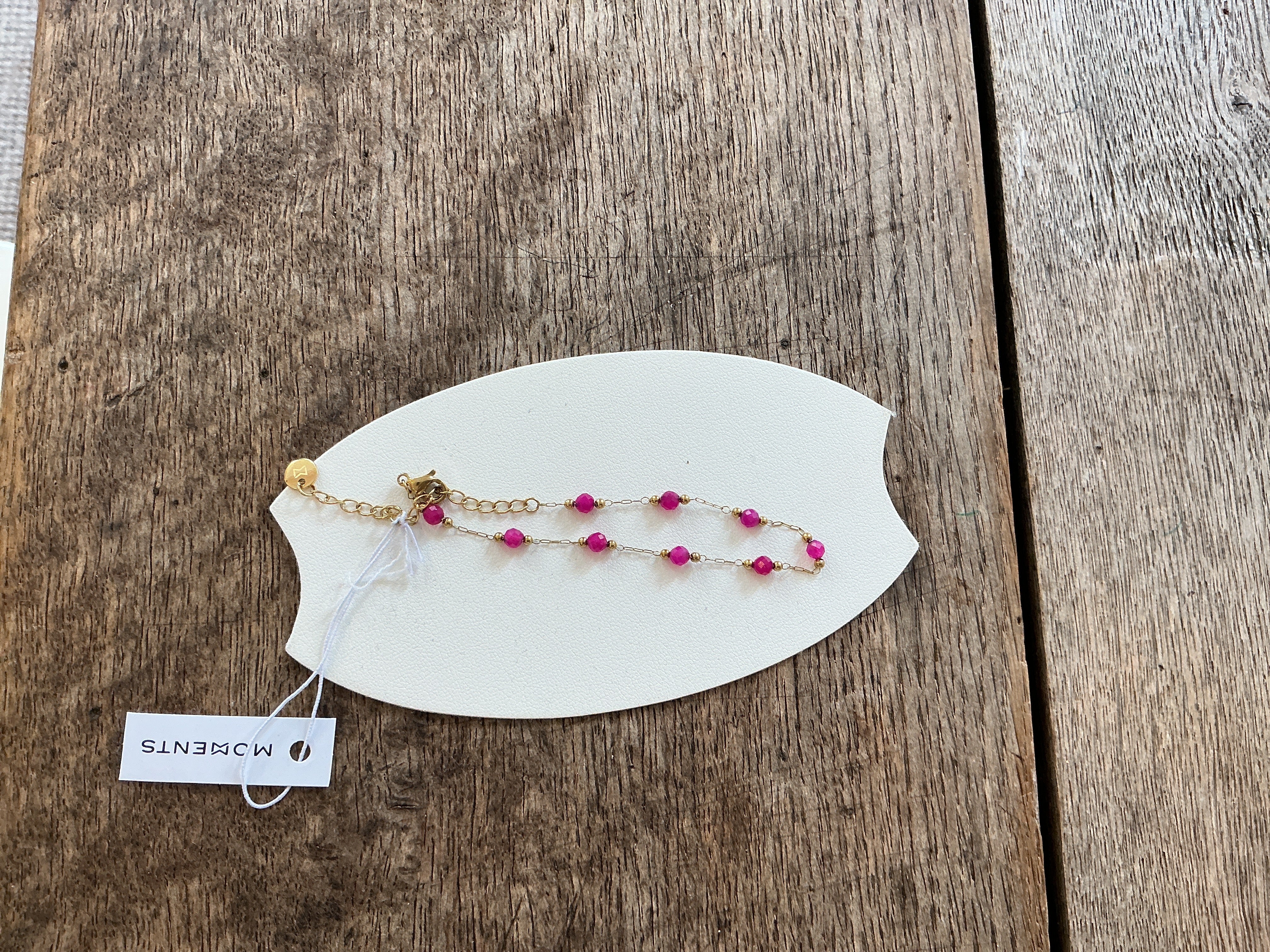 Moments Verona Fuschia natural stone bracelet