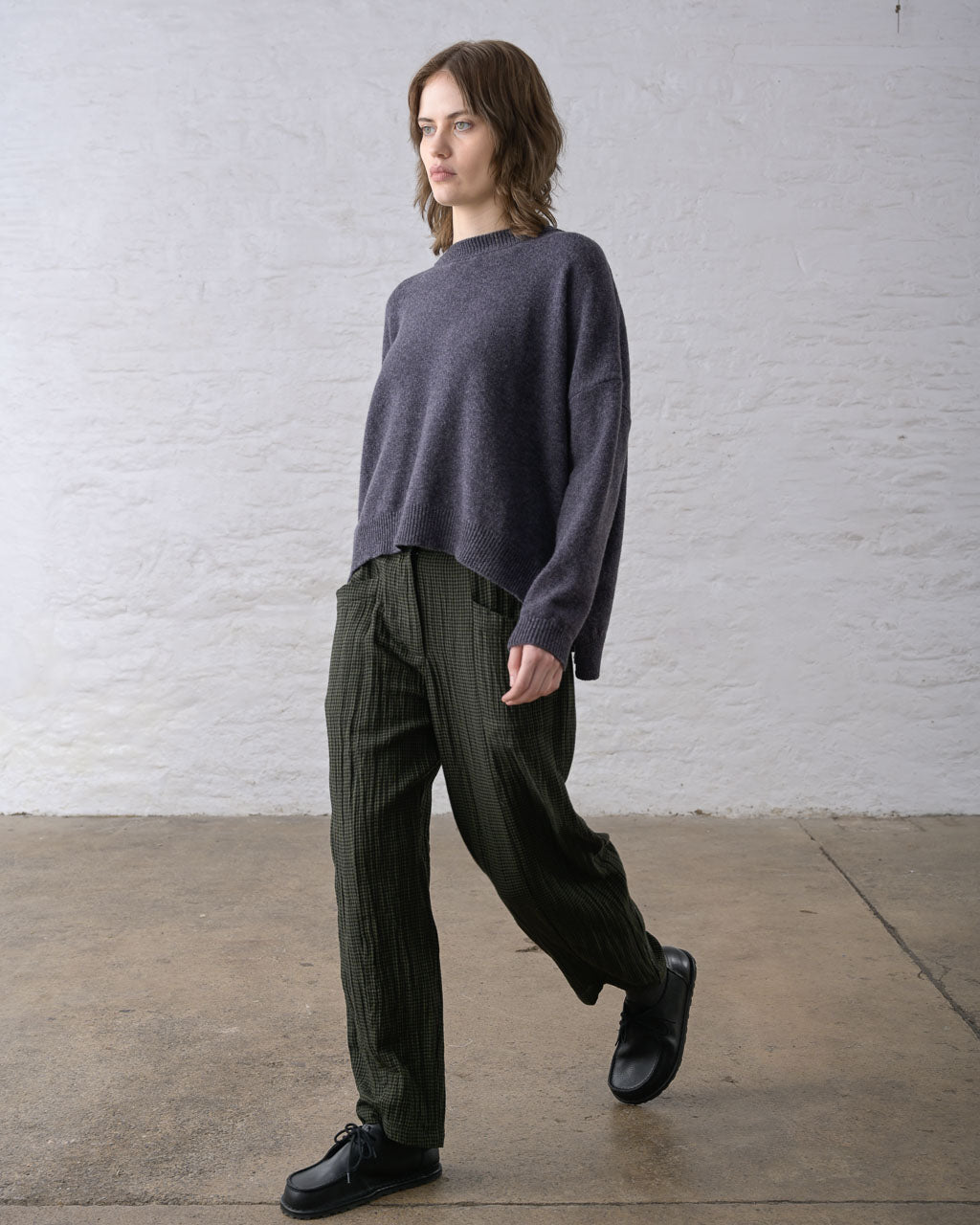 Lorren Barrel leg trousers in Check Green