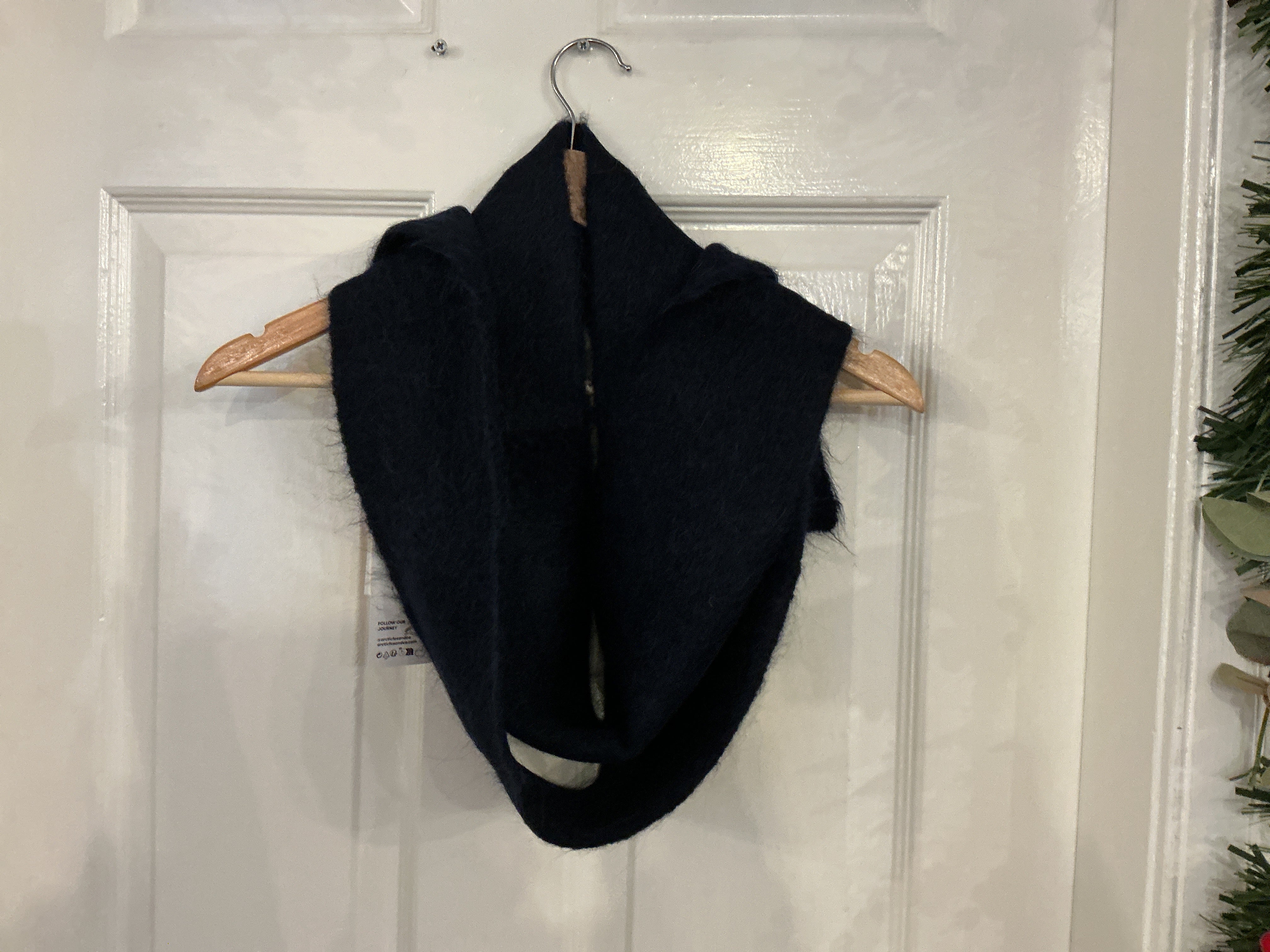 Alpaca Skinny Scarf in Deep Sea Navy