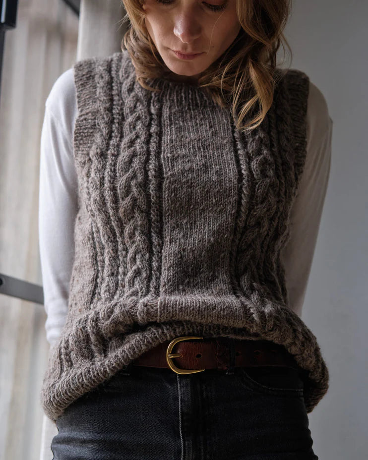 Amita Knitted Vest in 100% Merino Wool in Light Brown