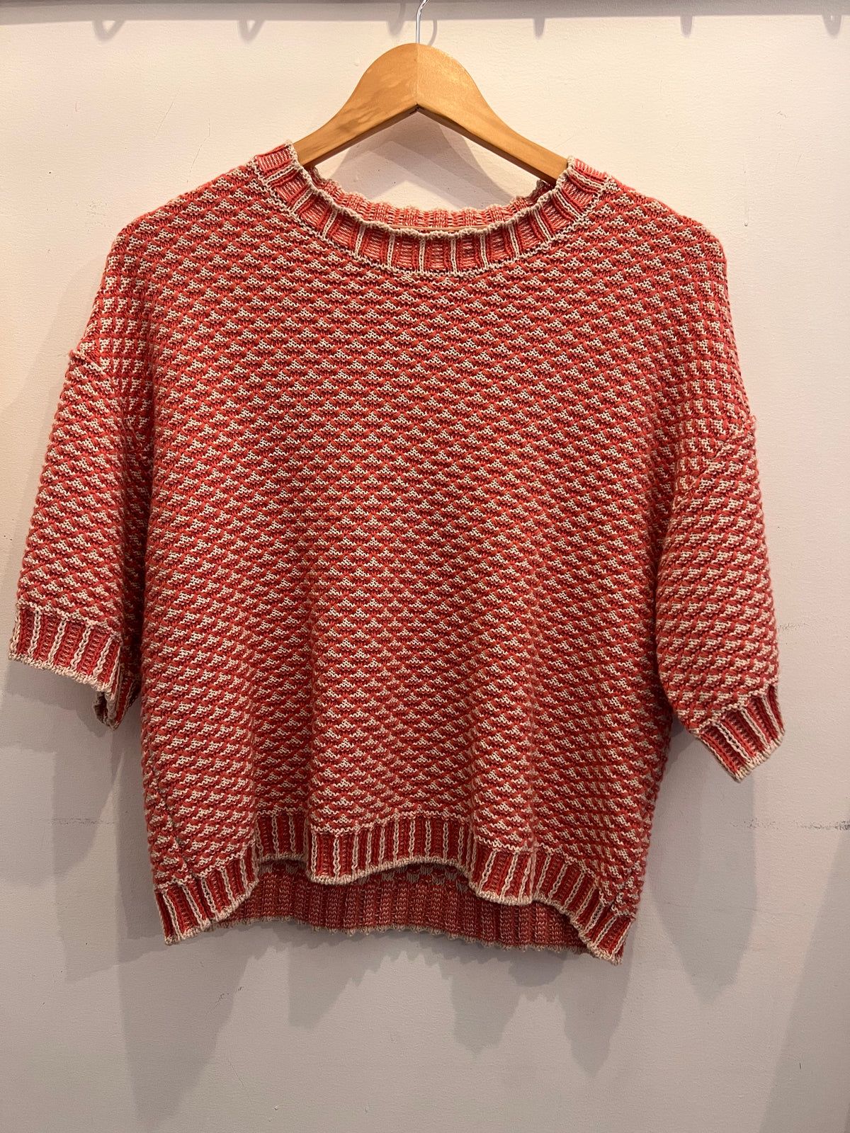 Pilla Short Sleeve Jumper in Oatmeal and Faded Rose