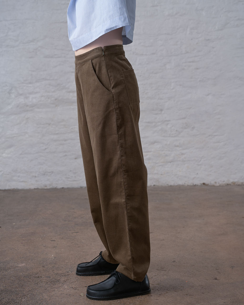 Valentina Narrow leg Cord Trousers in Dark Sand