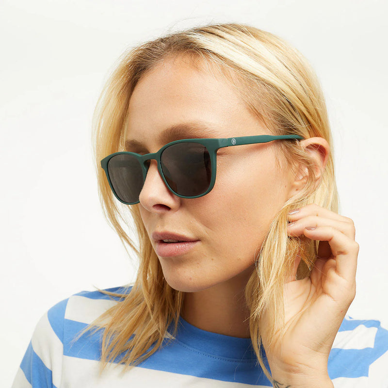 Barner sunglasses: Dalston in Dark Green