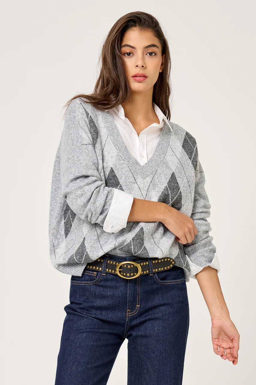 Pullover in grey