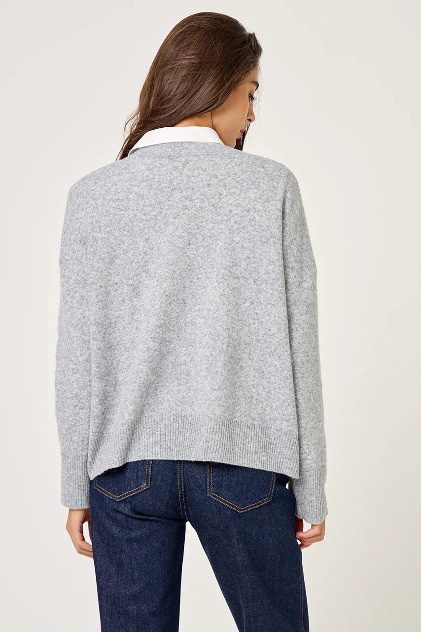 Pullover in grey