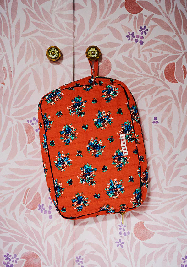 Blooming makeup clutch in Chutney