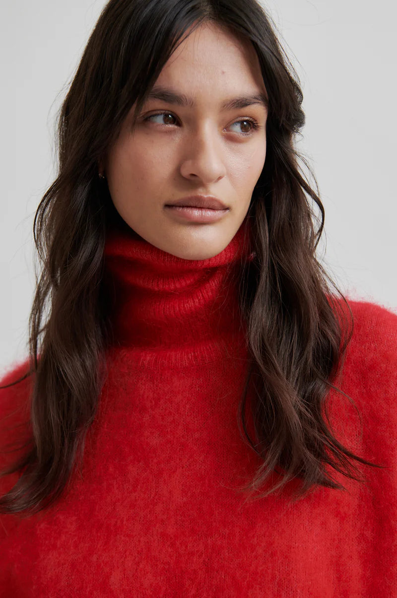 Anneleen Knit Vest in Goji Berry