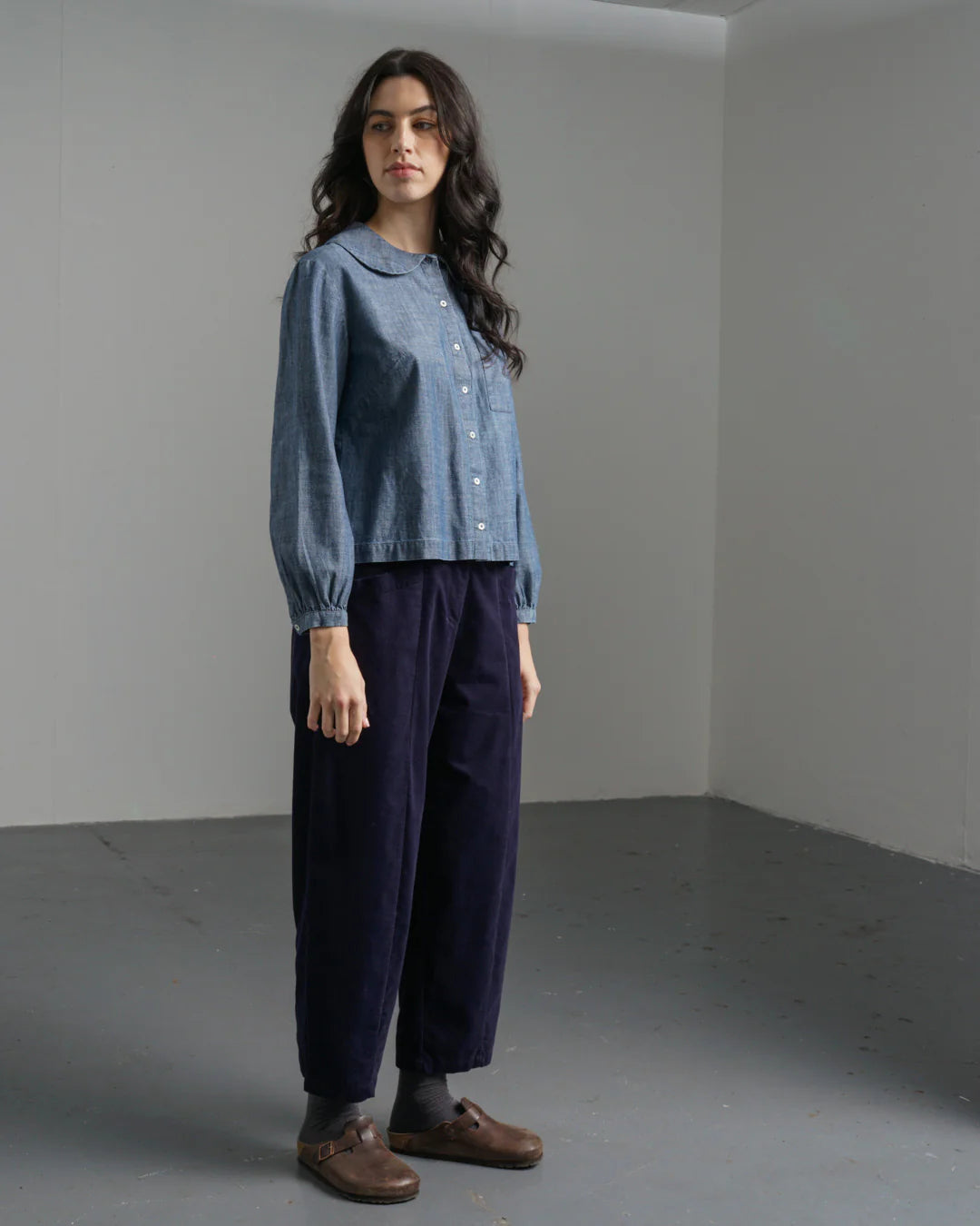 Lorren Barrel Leg Cord Trousers in Navy