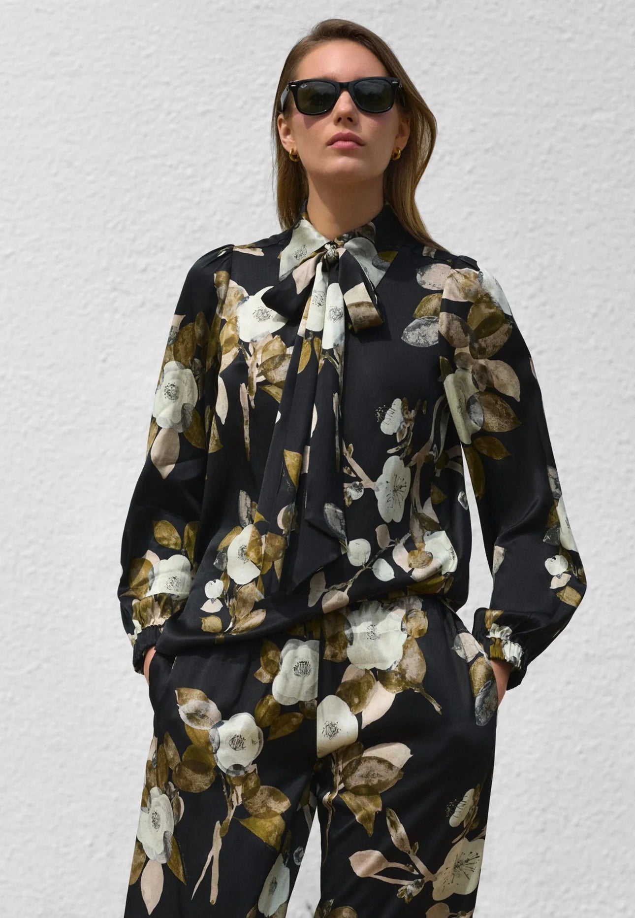 KikkiDEA 100% Silk blouse in Daria