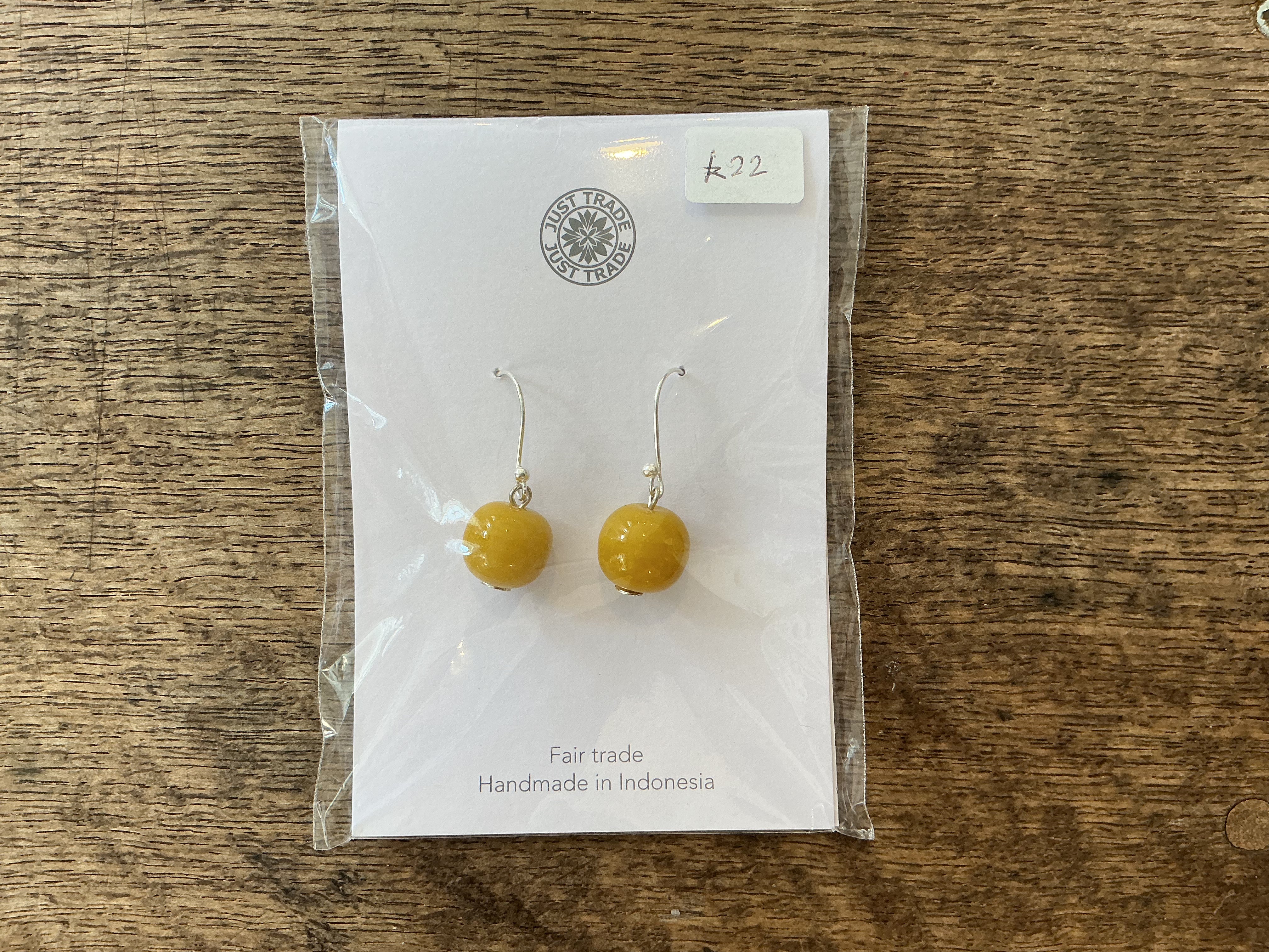 Botanical Earrings in Daffodil