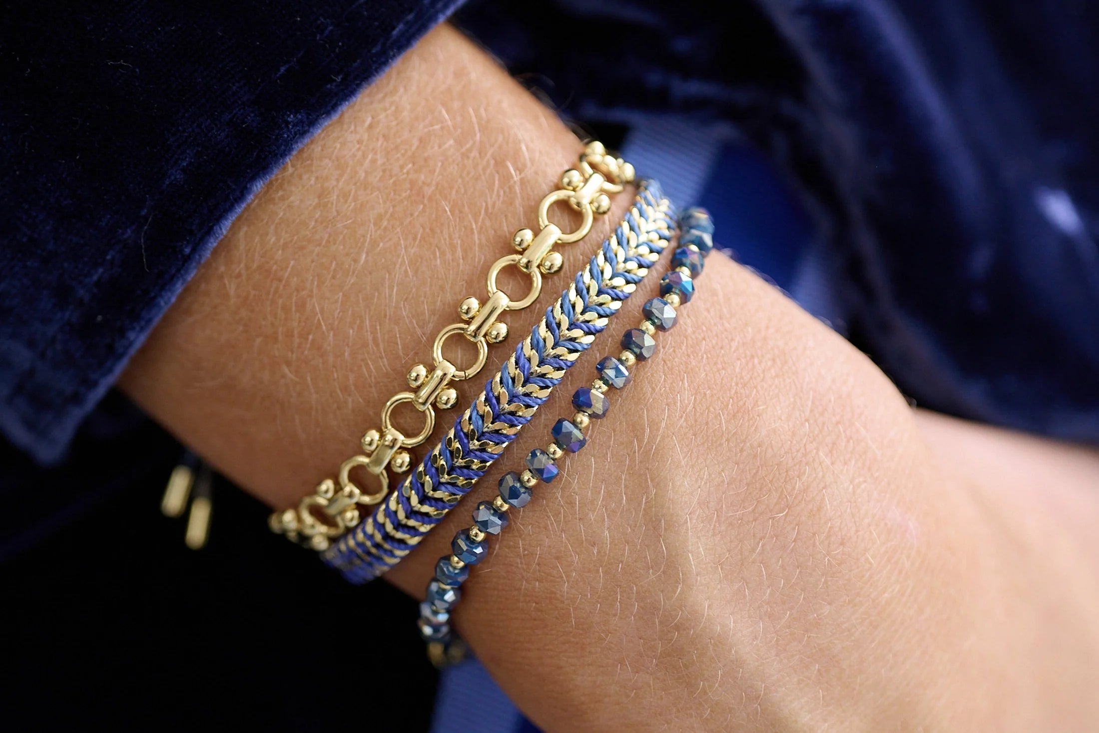 Infinite Gold Chain Bracelet