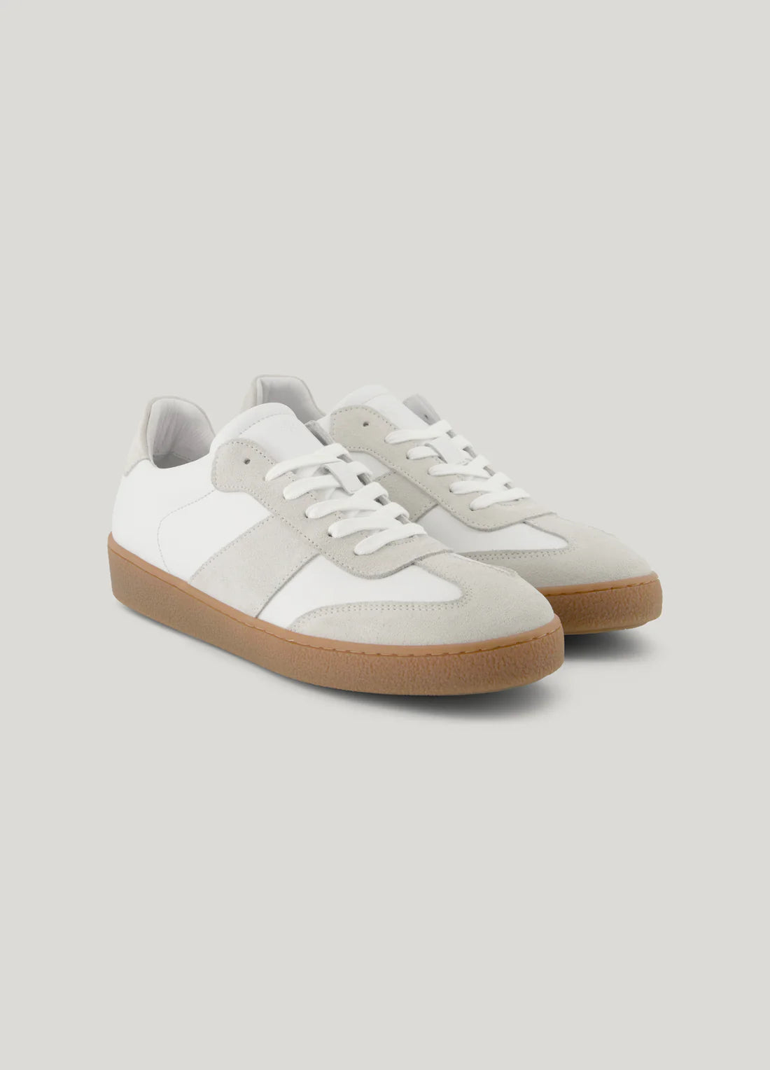 Suede Trainer - Off White