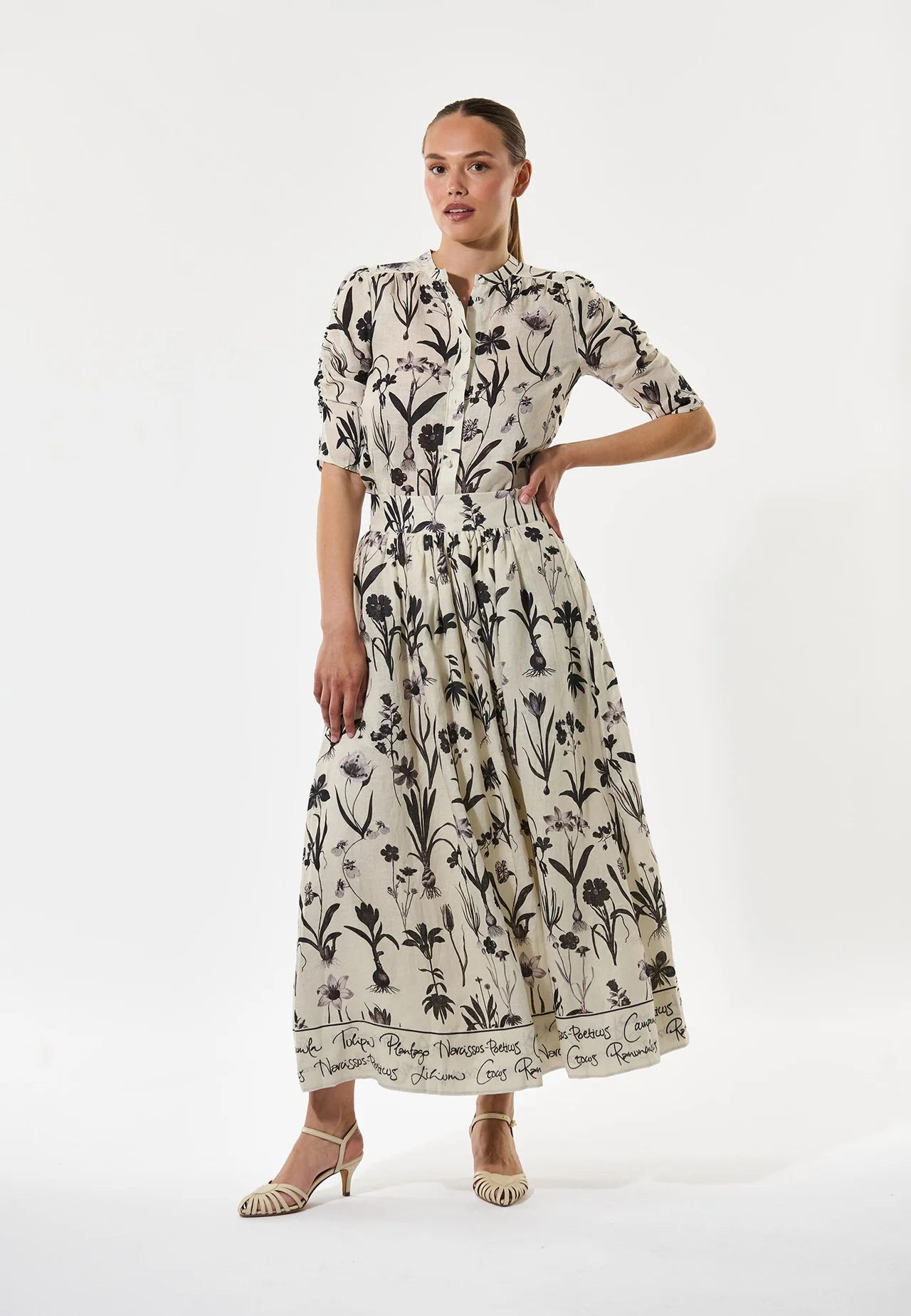 100% Linen Edda Skirt in Botanical Print